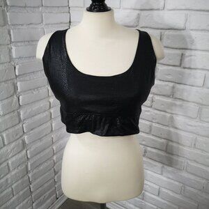 NWOT Rae Mode Ladies Size 2X Shiny Black Snakeskin Pattern Sports Bra
